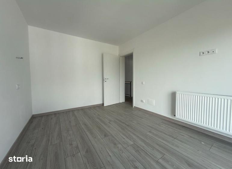 Casă cu 4 camere cu Teren 300 Mp în Matraca