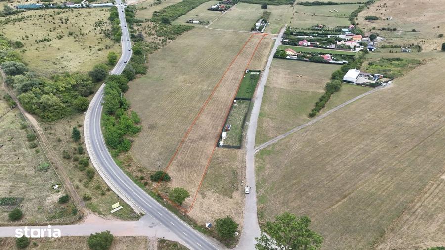 Teren de 11500 mp, în Roșia