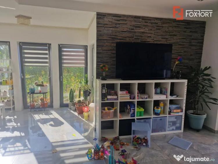 Casă cu 4 camere cu Teren 707 Mp în Moșnița Veche