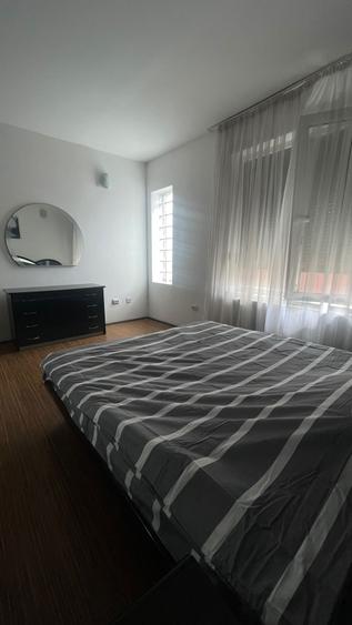Apartament cu 2 camere decomandat în Europa