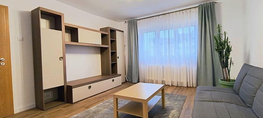 Apartament cu 3 camere decomandat în Terezian