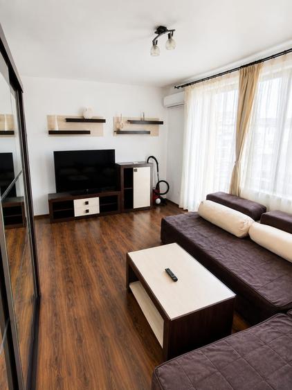Apartament cu 2 camere decomandat în Valea Moșneagului