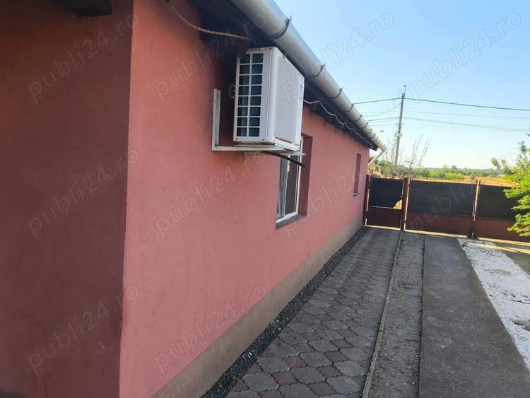 Casă cu 4 camere cu Teren 2158 Mp în Cenad