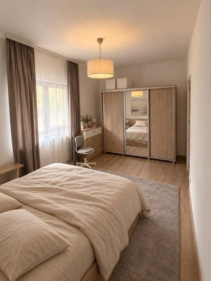 Apartament cu 2 camere decomandat, mobilat în Central