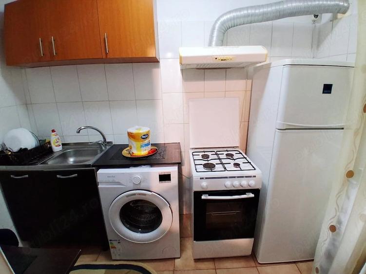 Garsonieră decomandată în Berceni