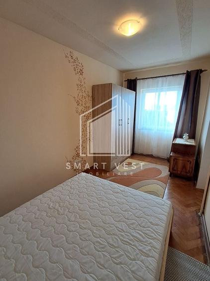 Apartament cu 3 camere, mobilat în Micro 15