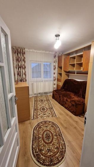 Apartament cu 3 camere decomandat în Sfântu Ilie