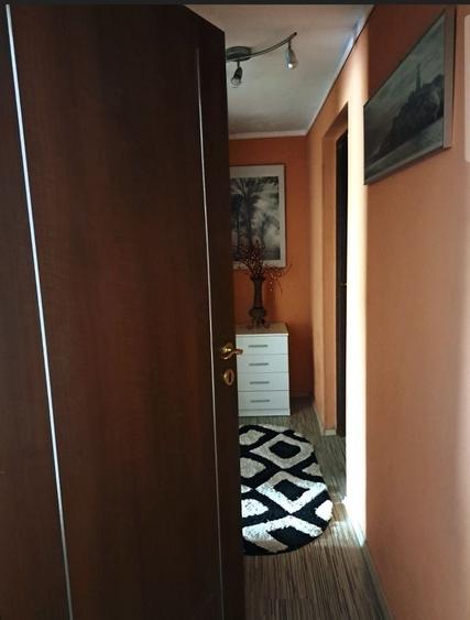 Casă cu 4 camere cu Teren 2000 Mp în Zărnești