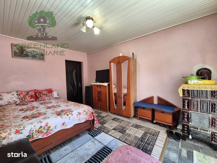 Casă cu 4 camere în Vulturi