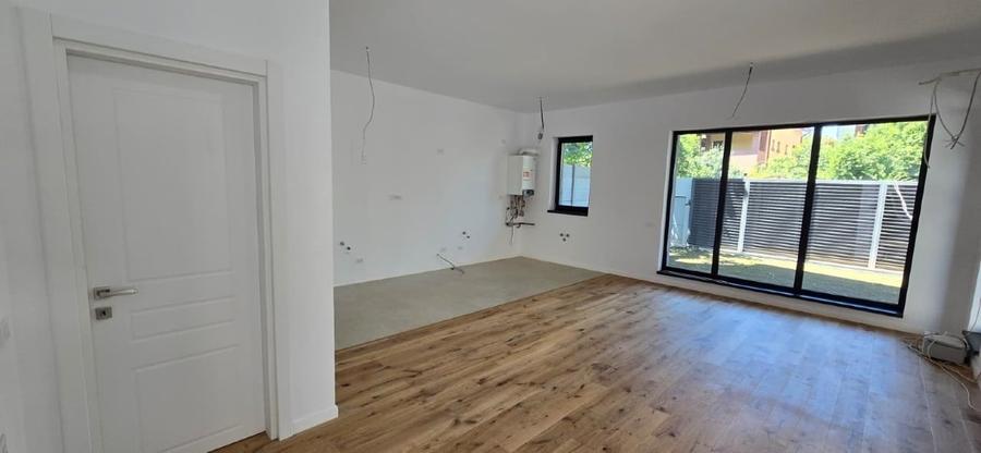 Duplex cu 4 camere cu Canalizare în Bucureștii Noi
