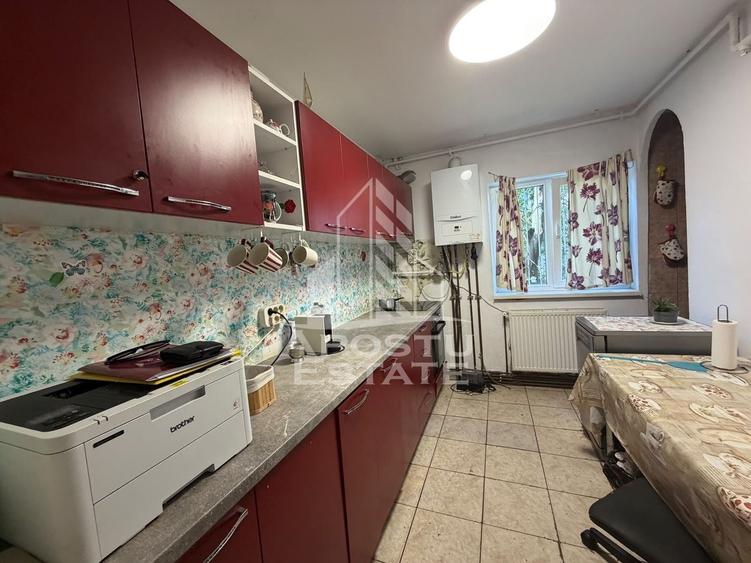Apartament cu 2 camere decomandat în Soarelui