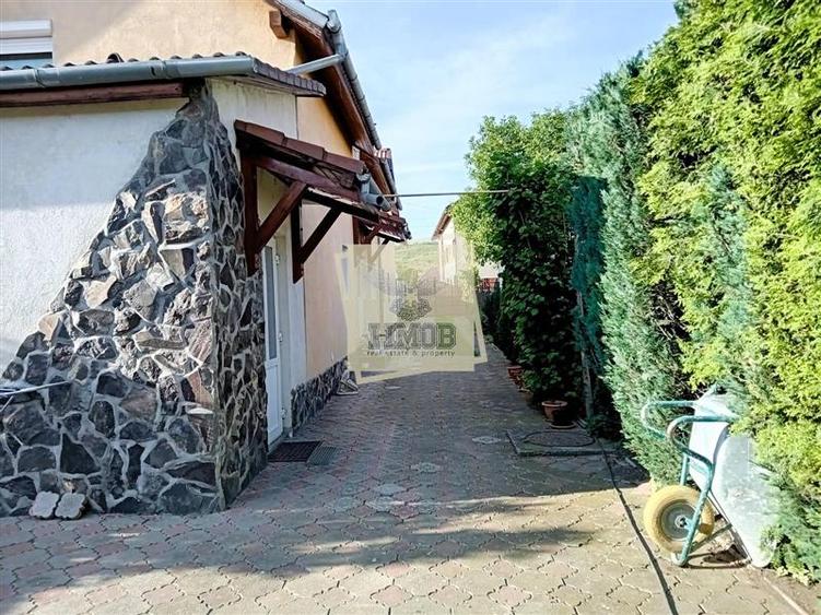 Duplex cu 3 camere cu Teren 400 Mp în Lazaret