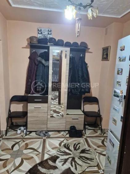 Apartament cu 3 camere decomandat în Nicolina