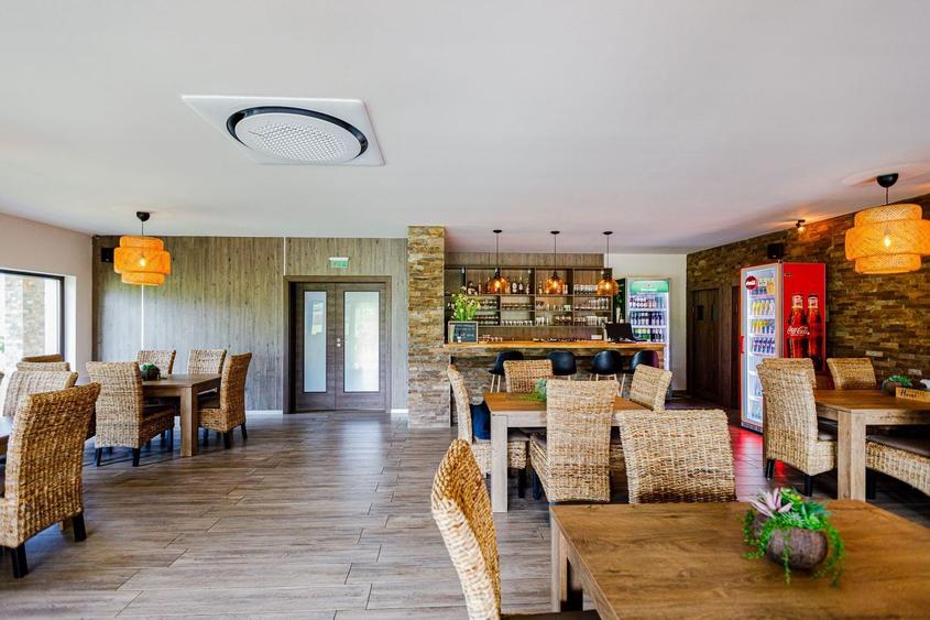 Hotel/Pensiune, de 73.699996948242 mp, în Sasca Montană