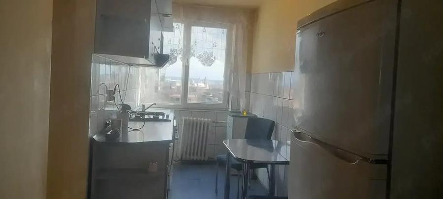 Garsonieră decomandată în Decebal