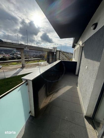 Apartament cu 3 camere decomandat în Sud