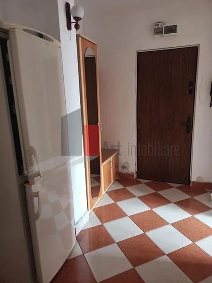 Vanzare apartament 3 camere Gorjului - 6