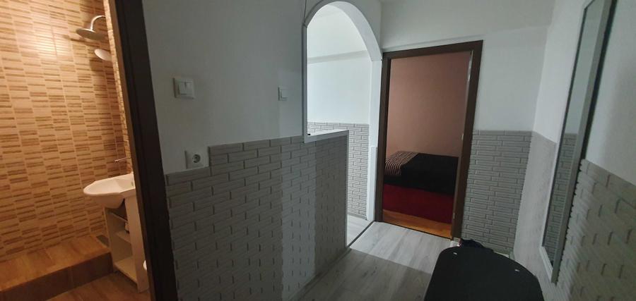 Garsonieră decomandată în Exterior Vest