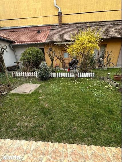 T. Mosoiu | Ap la casa zona Facultatii de Drept | intrare separat, cur - 4