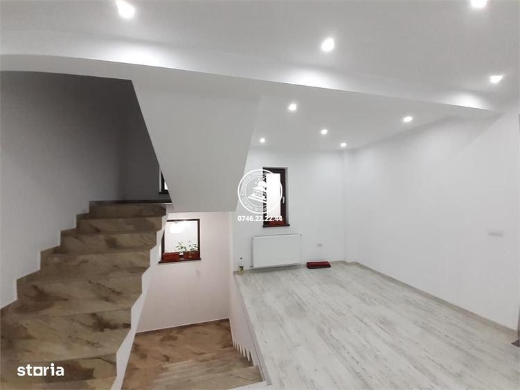 Casă cu 4 camere în Breazu