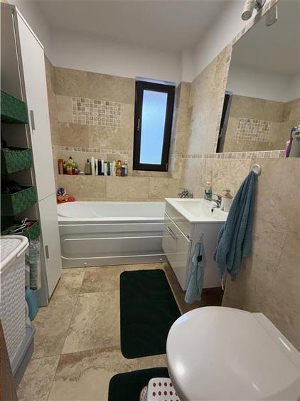 Apartament cu 2 camere semidecomandat în Cug