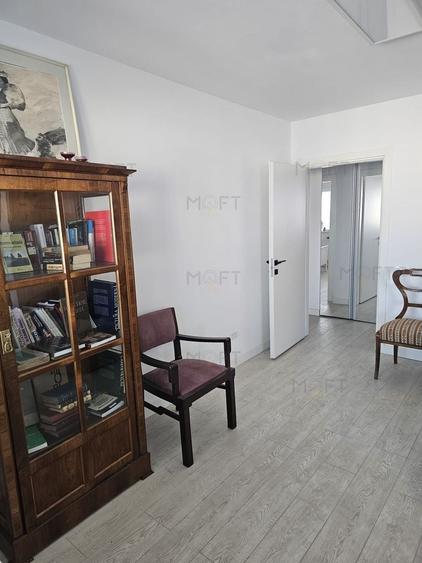 Apartament cu 3 camere decomandat în Iancului