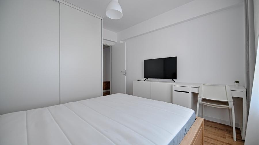 Apartament cu 3 camere decomandat, mobilat în Militari