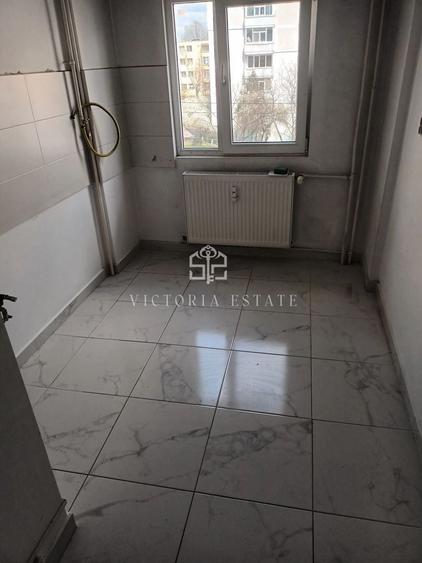 Apartament cu 2 camere semidecomandat în Republicii