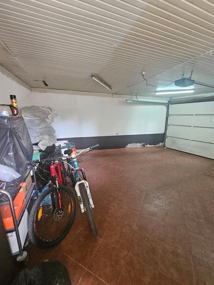 Casă cu 3 camere cu Canalizare în Chitila