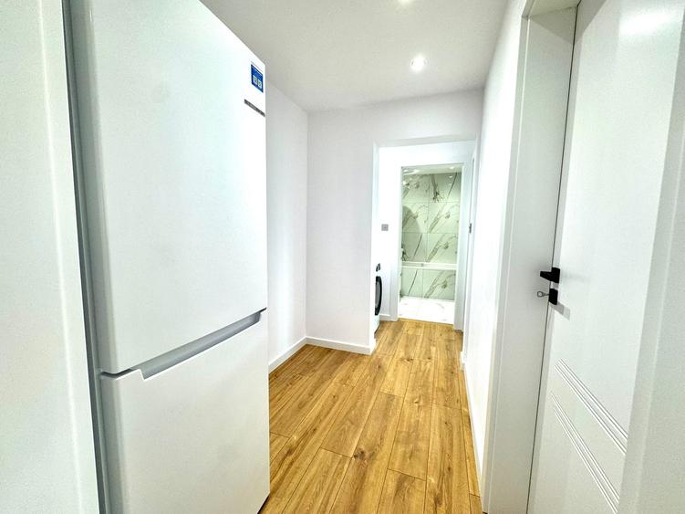 Apartament cu 3 camere, decomandat, etajul 3/4, zona Alexandru cel Bun - 6