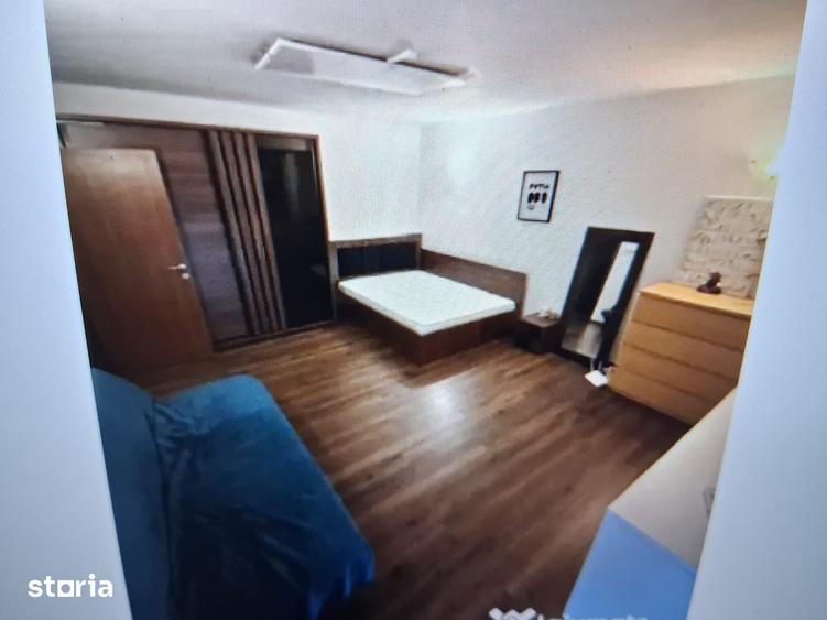 Garsonieră decomandată în Decebal