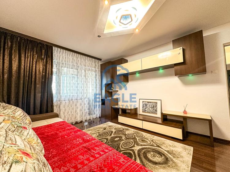 Apartament cu 2 camere decomandat, mobilat în Casa de Cultură