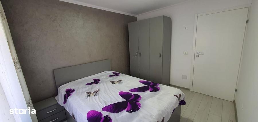 Apartament cu 4 camere decomandat în Rogerius