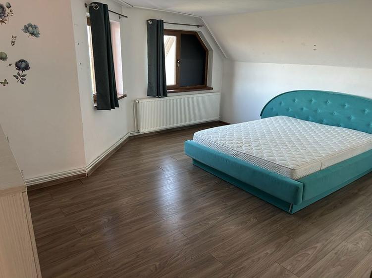 Casă cu 4 camere în Horia