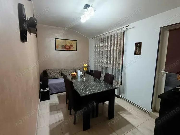 Apartament cu 3 camere decomandat în Sinaia