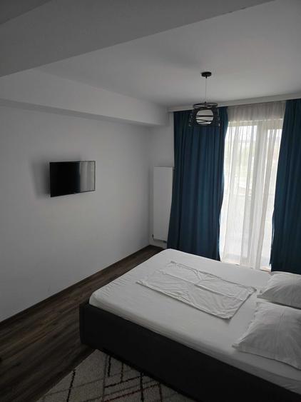 Apartament cu 2 camere decomandat în Exterior Vest