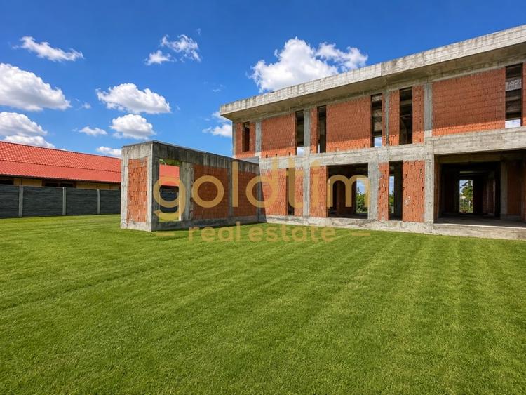 Casă individuală cu 5 camere cu Canalizare în Bâldana