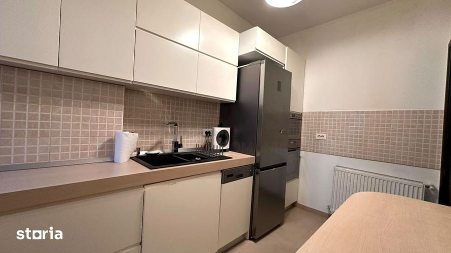 Apartament cu 3 camere decomandat în Grivița