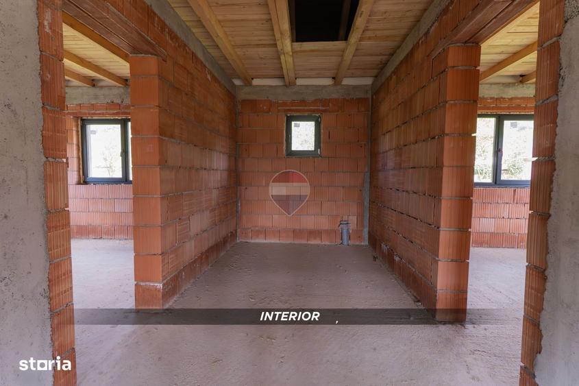 Casă cu 3 camere în Săbișa
