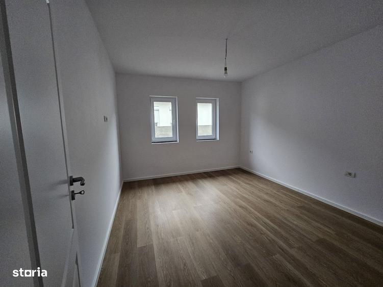Casă cu 3 camere cu Teren 351 Mp în Șag