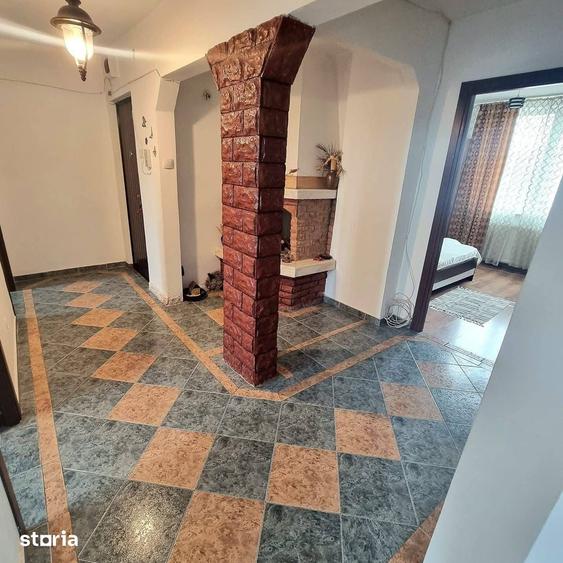 Apartament cu 4 camere decomandat în Ultracentral