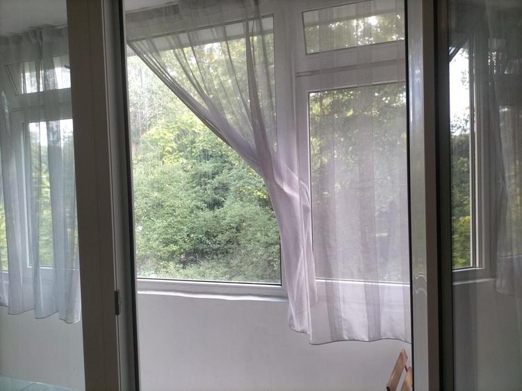 Apartament cu 3 camere semidecomandat în Brâncoveanu
