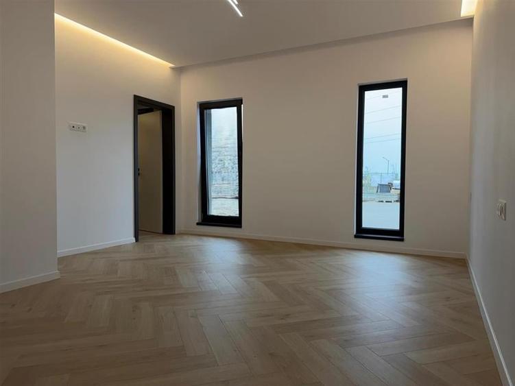 Apartament cu 4 camere decomandat, mobilat în Arhitecților - Calea Cisnădiei