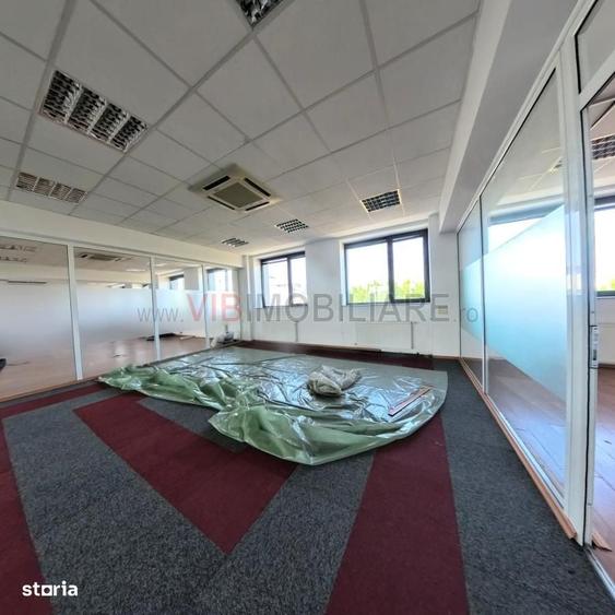 Spațiu comercial, de 400 mp, în Central