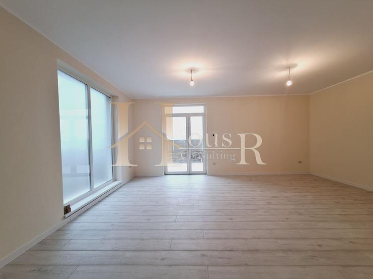 Duplex cu 4 camere cu Canalizare în Girocului