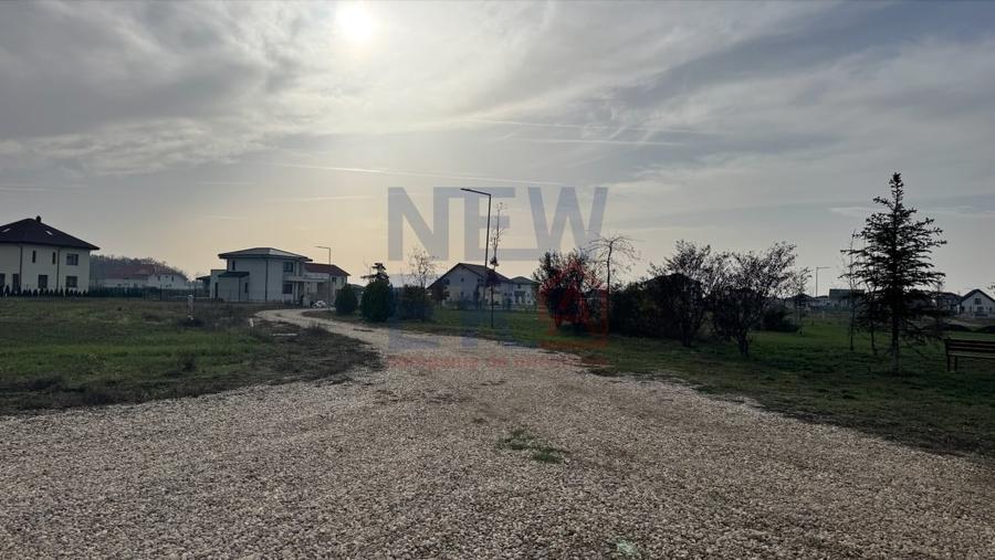 Teren Construcții intravilan de 589 mp, în Gulia