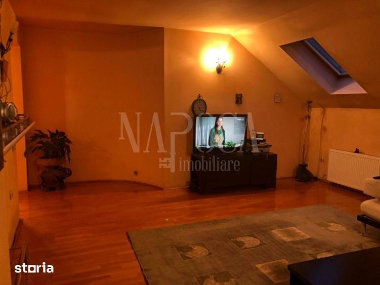 Casă cu 8 camere cu Teren 279 Mp în Plopilor