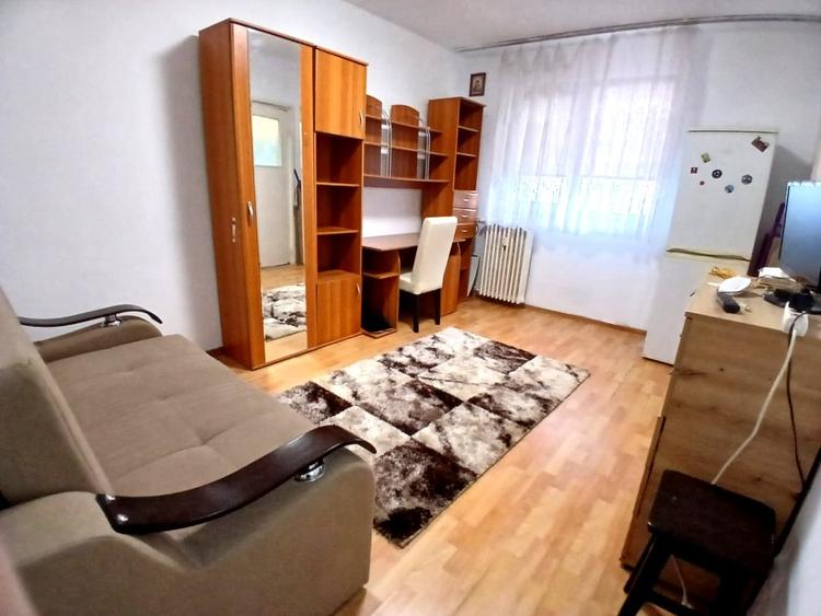 Garsonieră decomandată, mobilată în Tătărași
