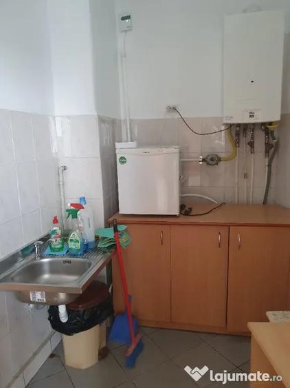 Apartament cu 2 camere semidecomandat în Ultracentral