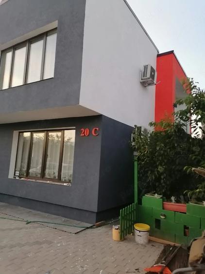 Casă cu 4 camere cu Teren 470 Mp în Decebal